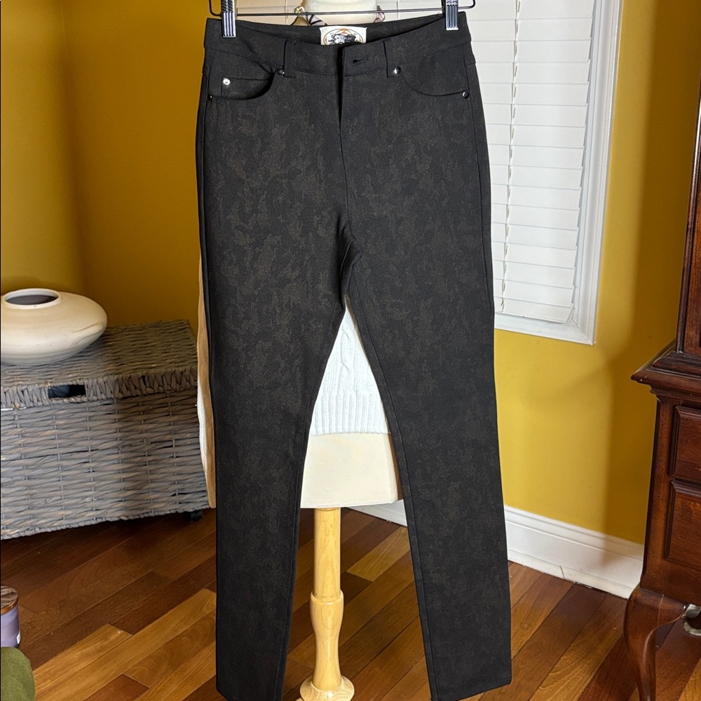 Boutique Brown and Black Print Stretch Jean NWOT